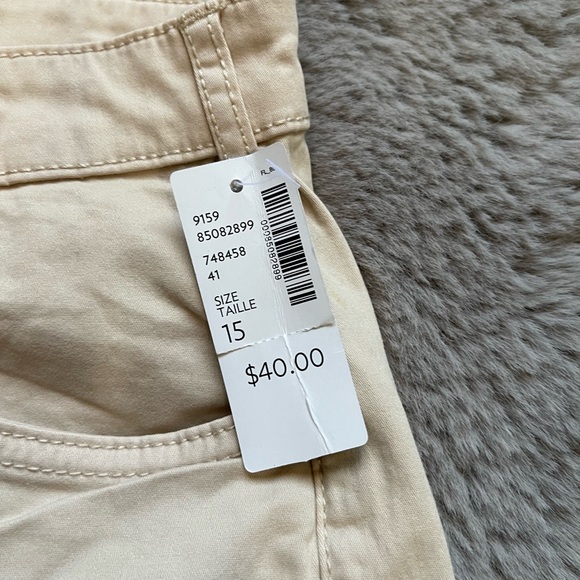 Cuffed Khaki Shorts - Picture 3 of 8